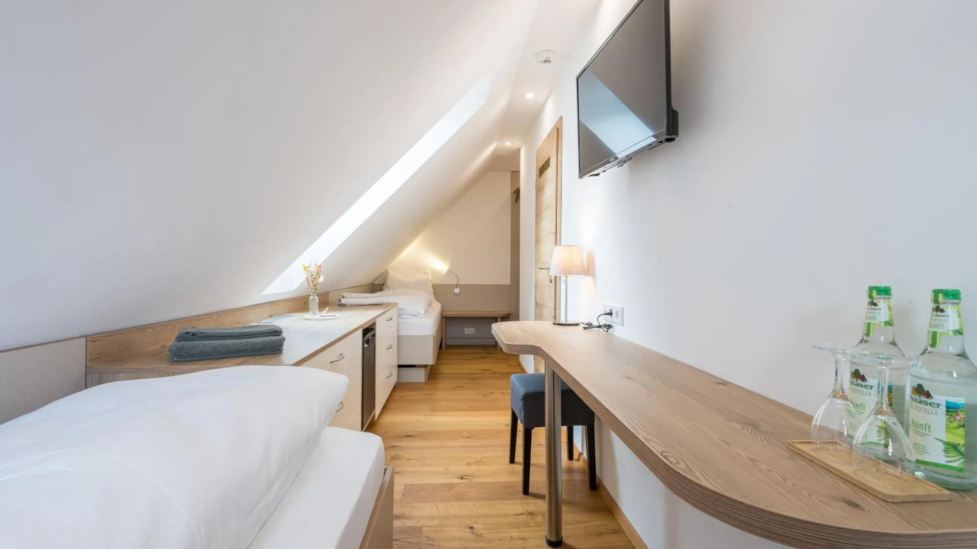 Pension Zum Schrammel Altdorf bei Nuernberg Guest house