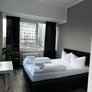 https://aaphotel.find-berlin-hotels.com
