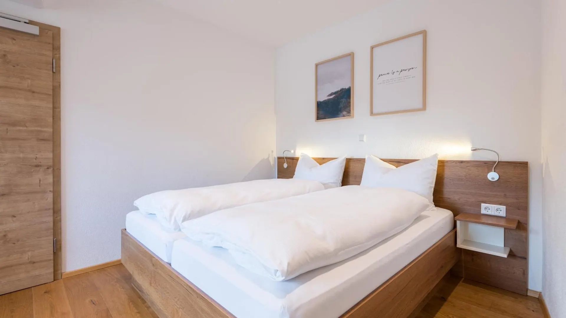 Guest house Pension Zum Schrammel Altdorf bei Nuernberg